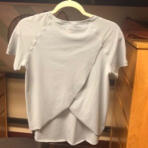 Lululemon size 4 Quick Pace SS tee (unworn)